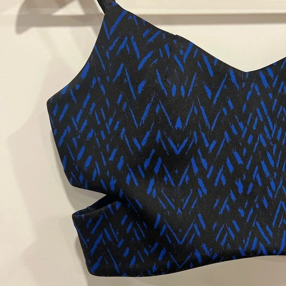 Black and Blue Patterned Crop Top - Picture 4 of 5